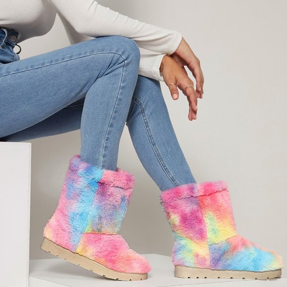 BAMBOO Shoes - NEW🔥 Rainbow Tie Dye Faux Fur Lined Boot Booties